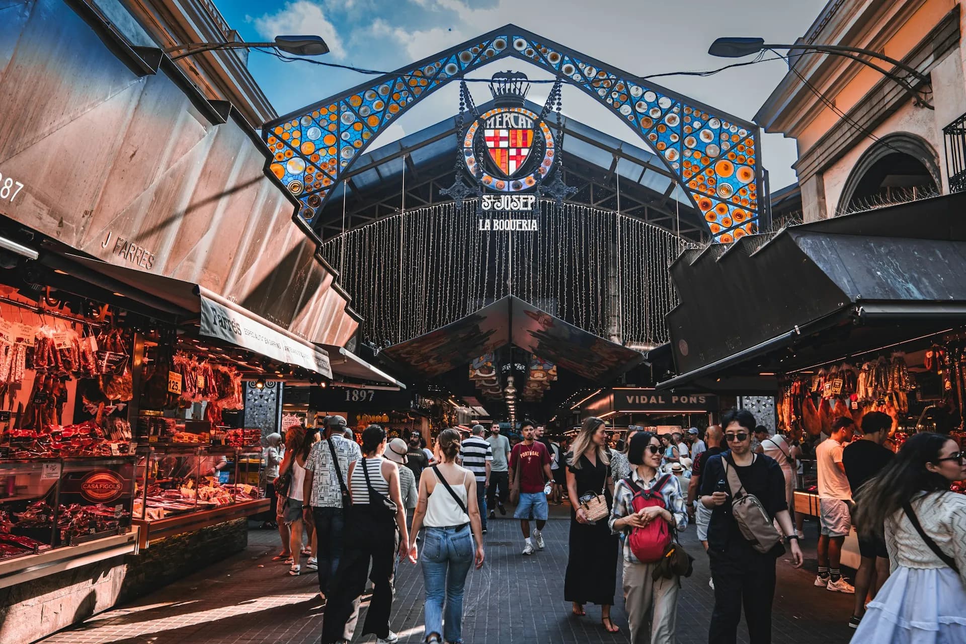 La Boqueria food market stalls